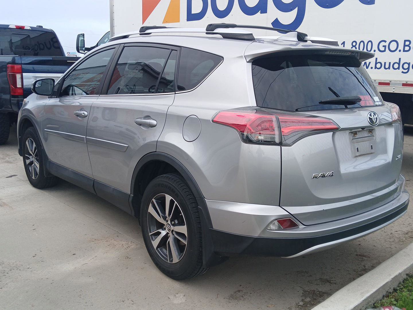 Used 2016 Toyota RAV4 XLE image 4