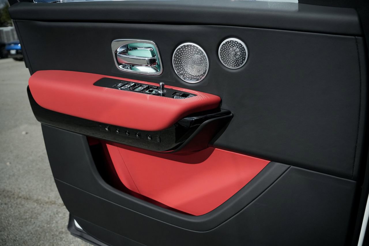 New 2026 Rolls-Royce Cullinan image 30