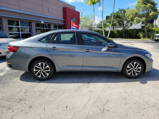 Used 2024 Volkswagen Jetta S FWD image 8