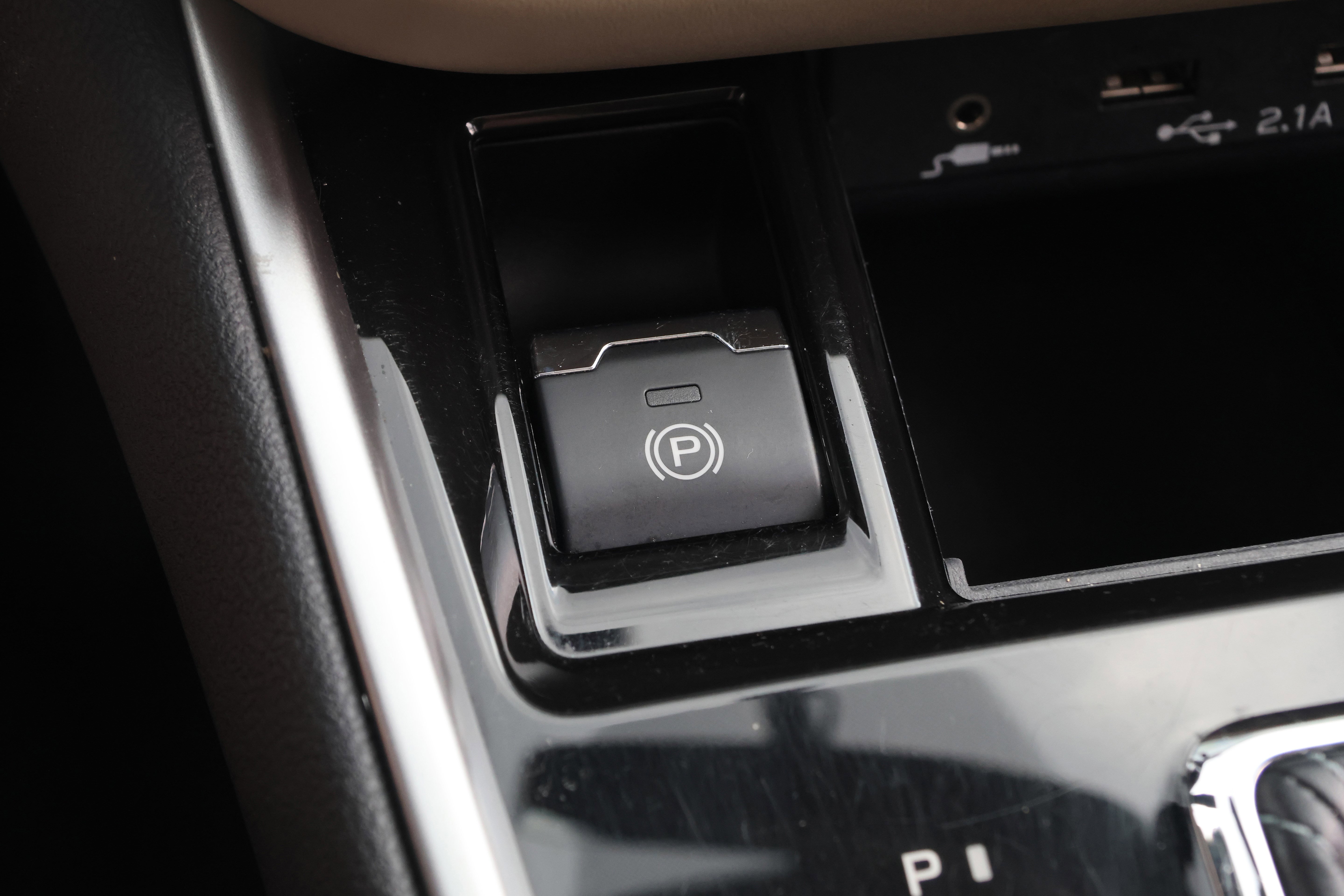 Used 2022 Subaru Outback Premium AWD/4WD image 26