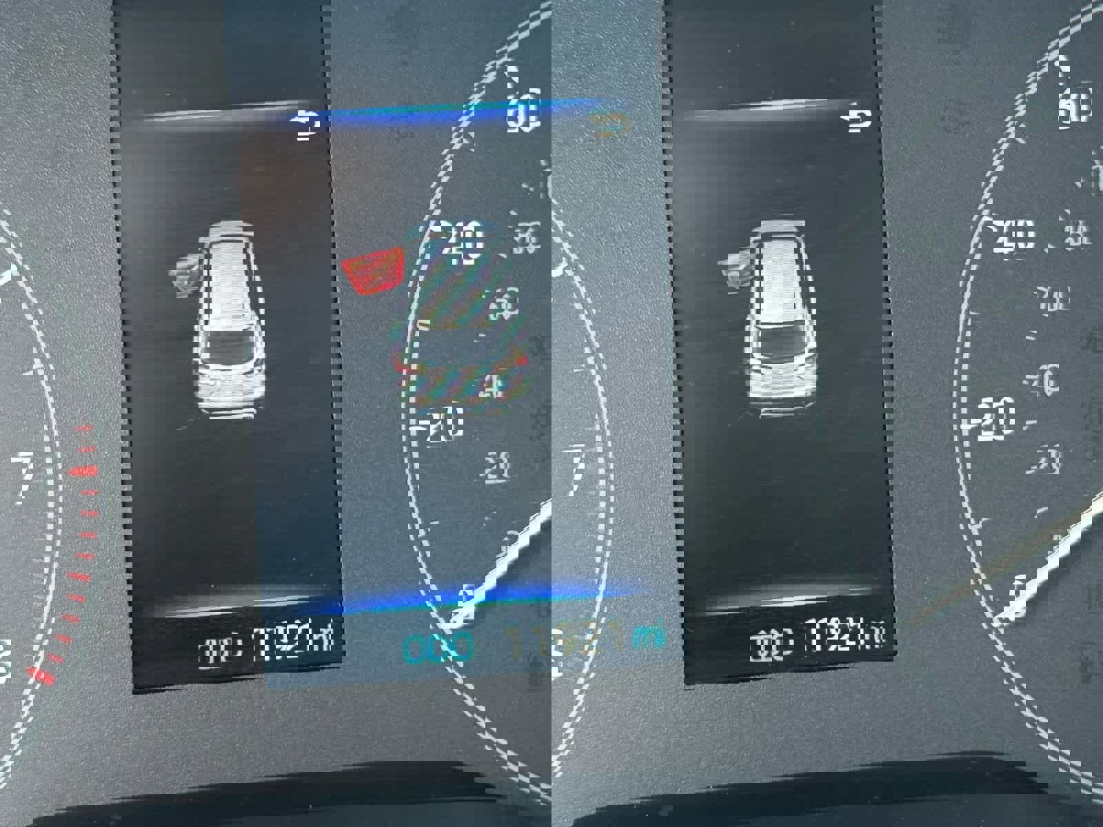 Used 2024 Toyota Corolla Cross LE image 10