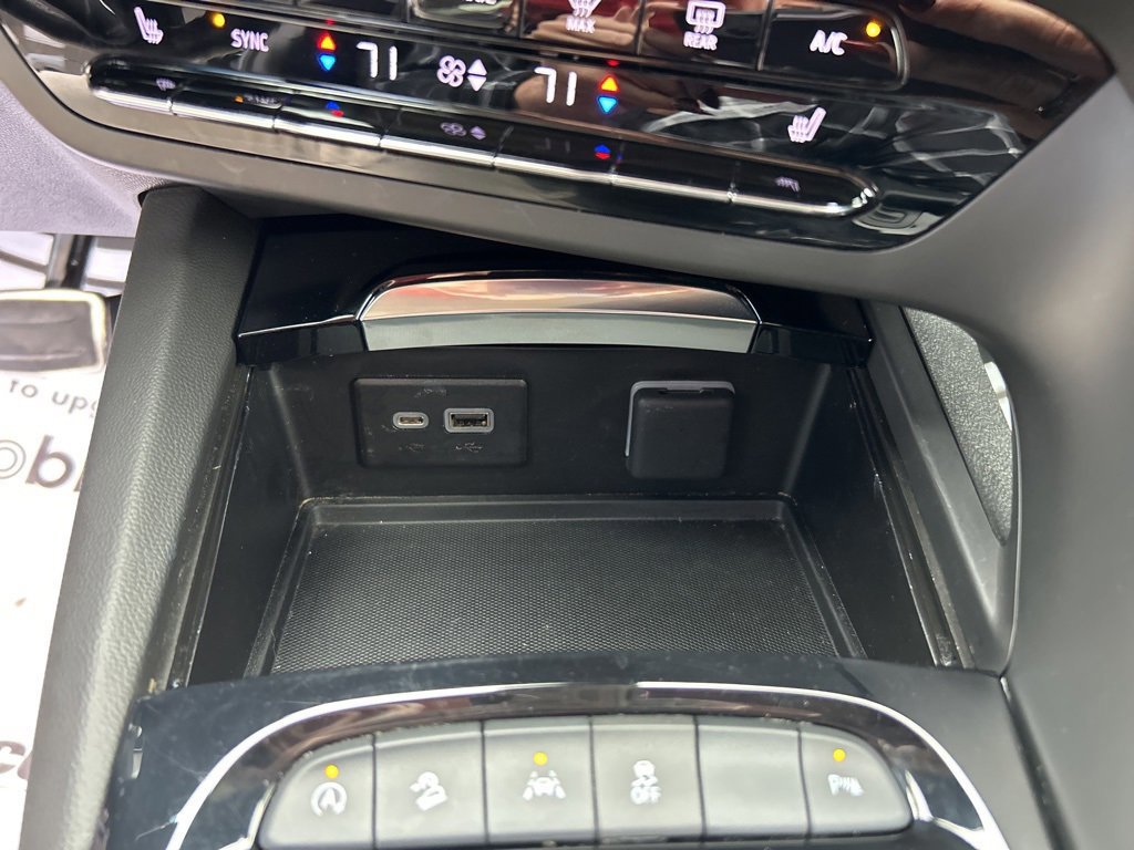 Used 2023 Buick Envision Essence w/ Sport Touring Package image 31