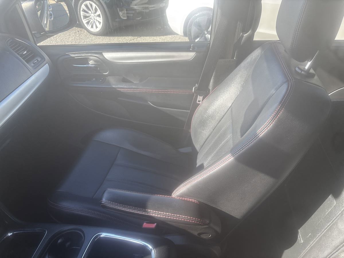 Used 2019 Dodge Grand Caravan GT image 20