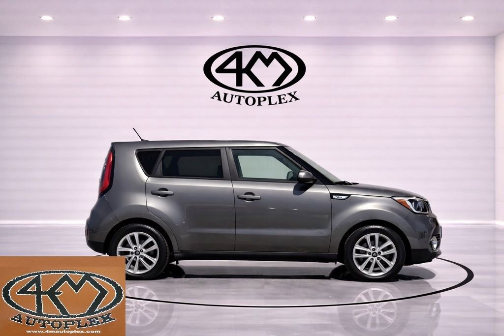 Used 2019 Kia Soul + w/ Primo Package