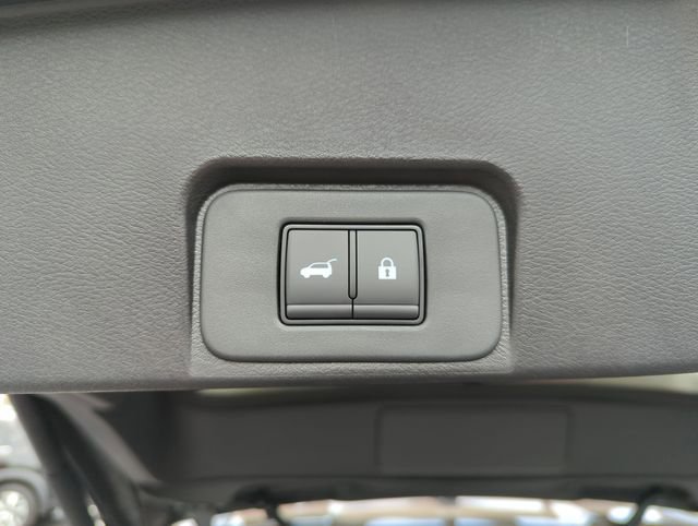 New 2026 Nissan Rogue SV AWD/4WD image 18