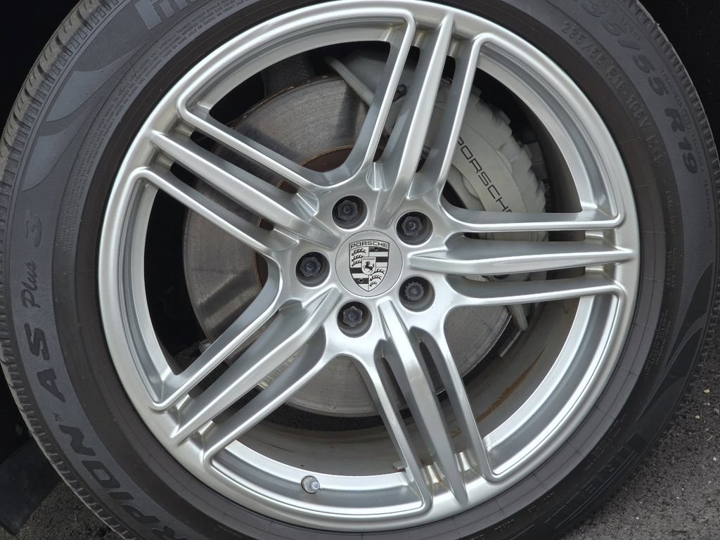 Used 2020 Porsche Macan S AWD/4WD image 24