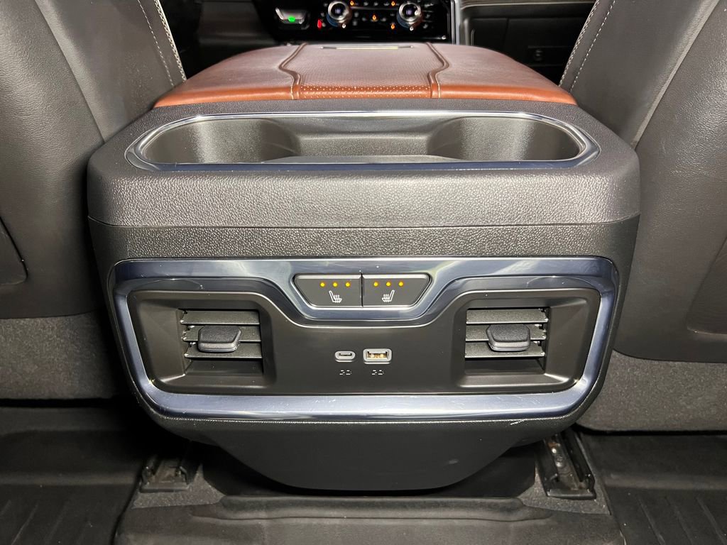Used 2024 GMC Sierra 3500 Denali Ultimate image 26