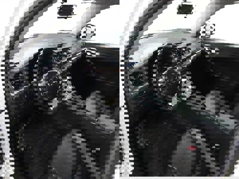 Used 2012 Lexus CT 200h Premium image 16