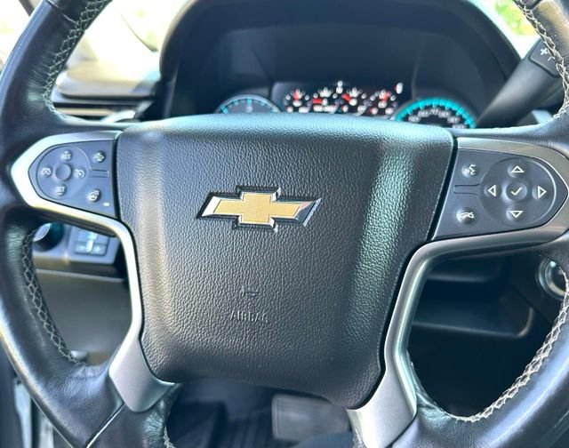 Used 2020 Chevrolet Suburban Premier w/ Premier 6.2L Value Package AWD/4WD image 17