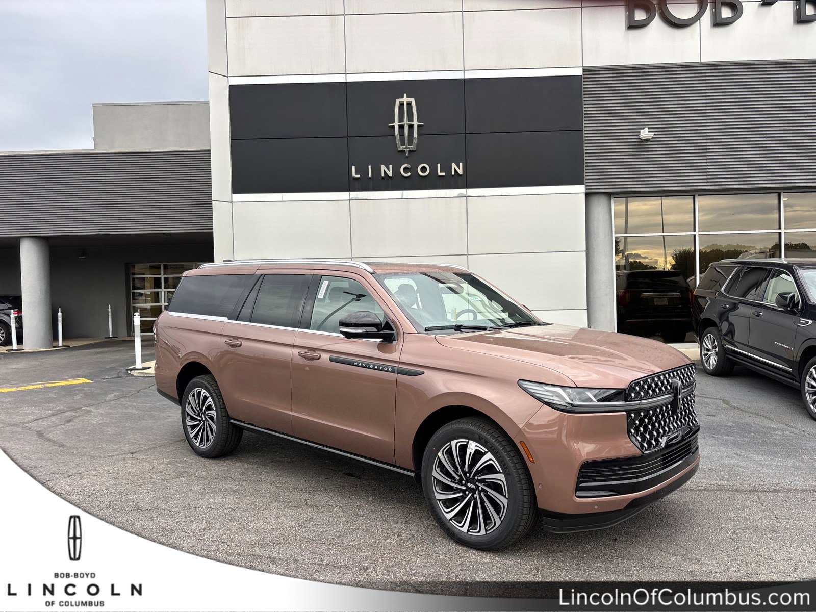 New 2025 Lincoln Navigator L Black Label image 1