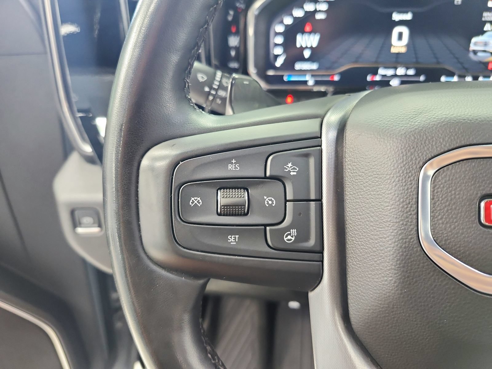 Used 2024 GMC Sierra 1500 Elevation w/ Preferred Package AWD/4WD image 23