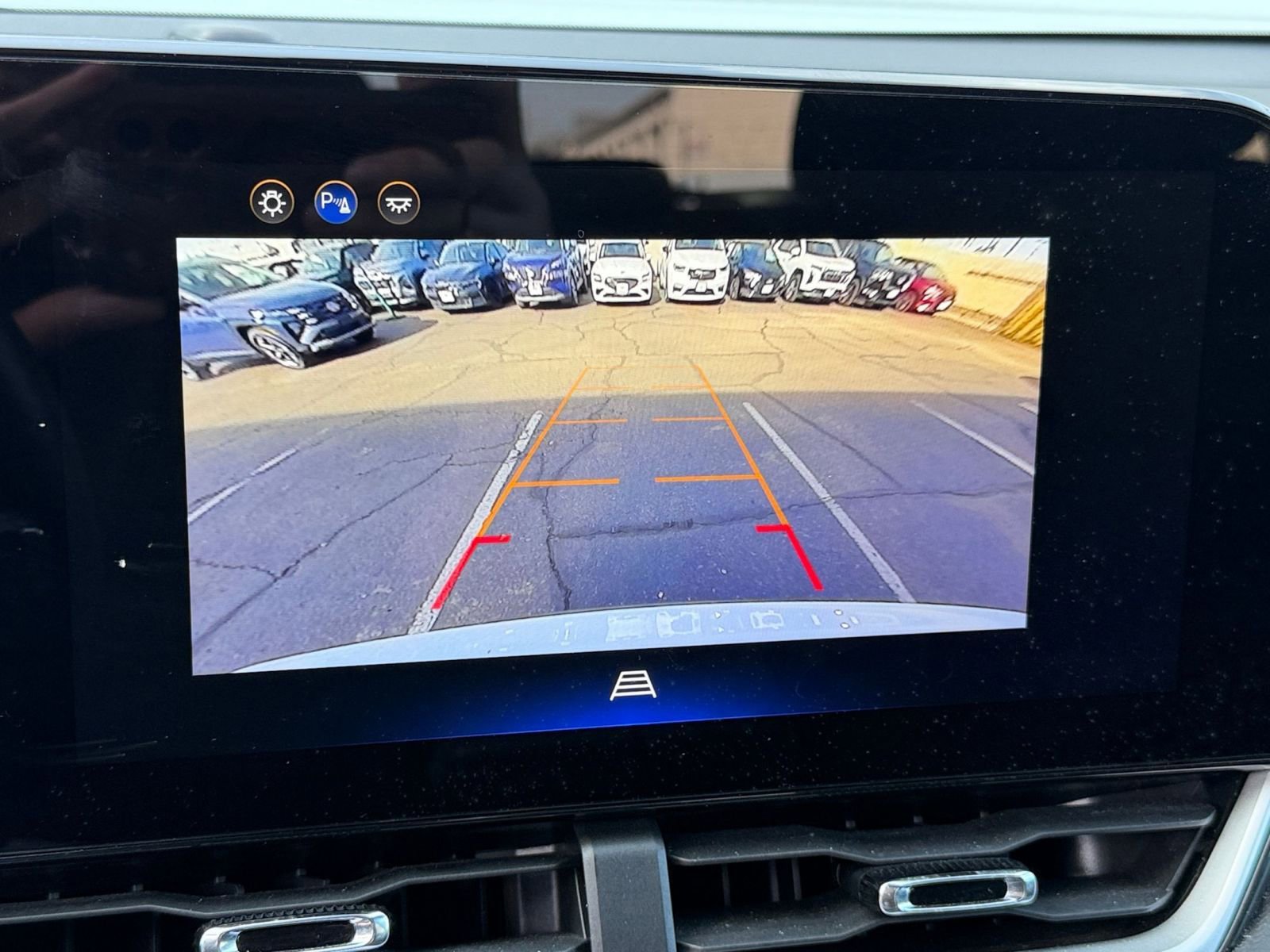 Used 2025 Chevrolet Equinox LT AWD/4WD image 24