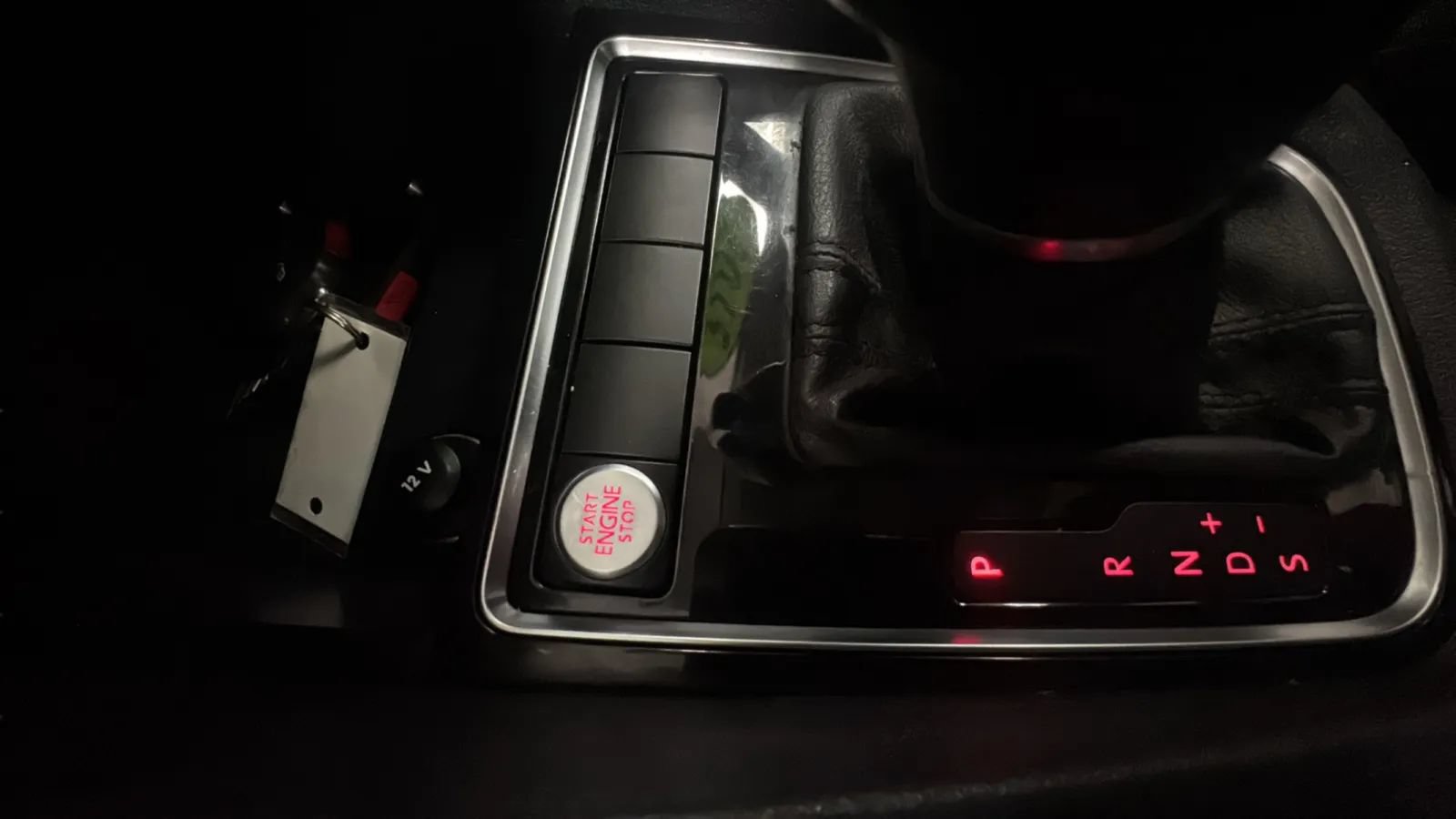 Used 2015 Volkswagen Jetta SEL FWD image 14