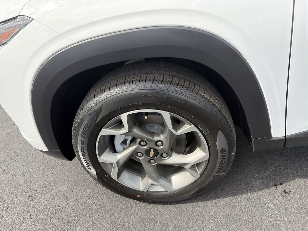 New 2026 Chevrolet Trax LT image 16