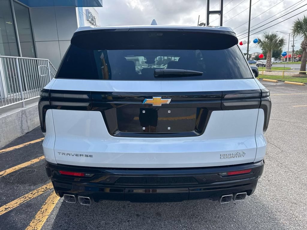 New 2026 Chevrolet Traverse High Country FWD image 6