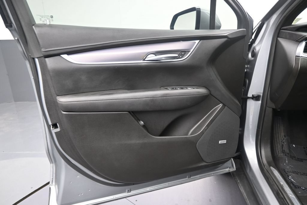 Used 2024 Cadillac XT5 Luxury FWD image 11