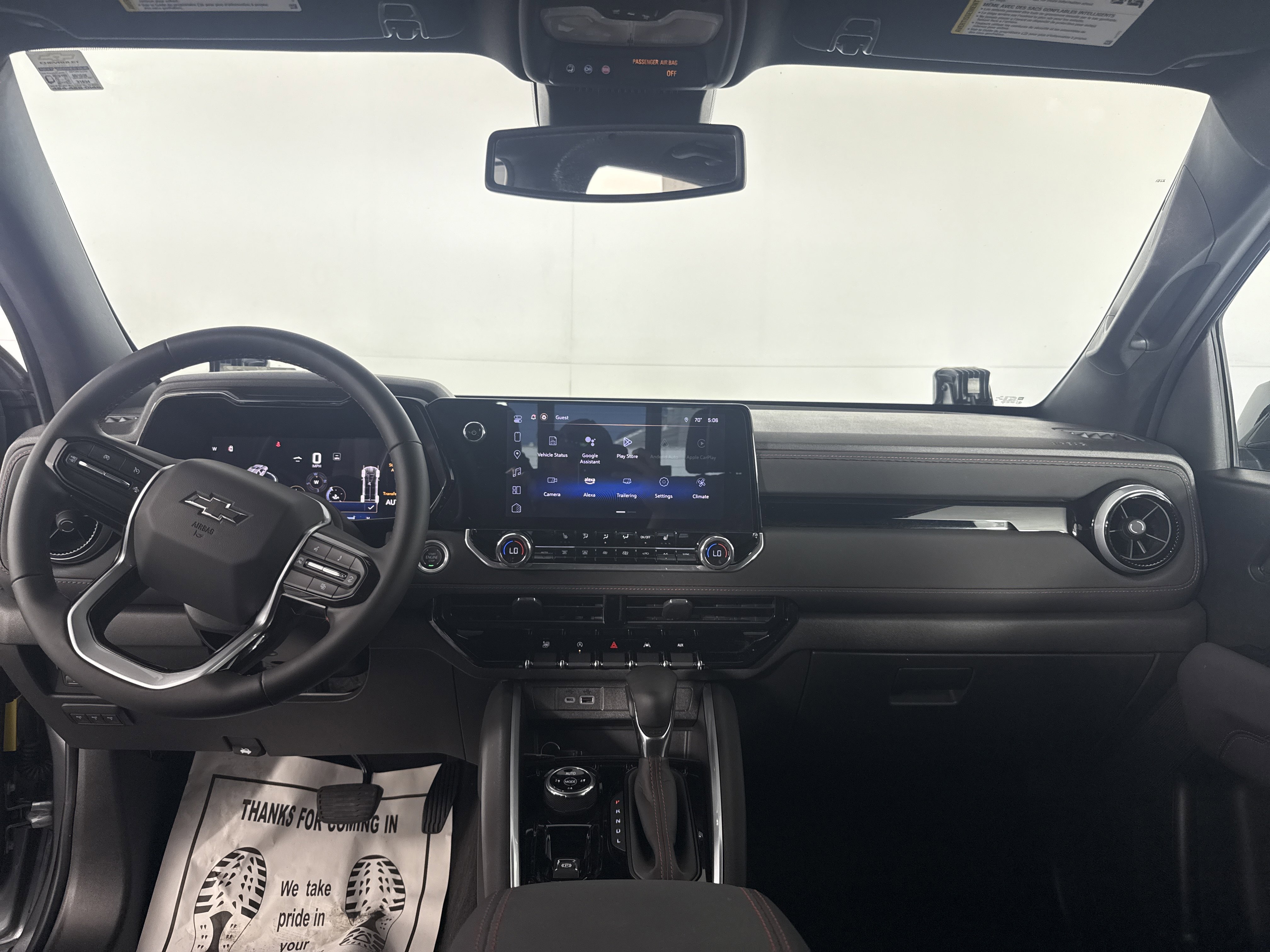 Used 2024 Chevrolet Colorado Z71 w/ Z71 Convenience Package 2 image 26