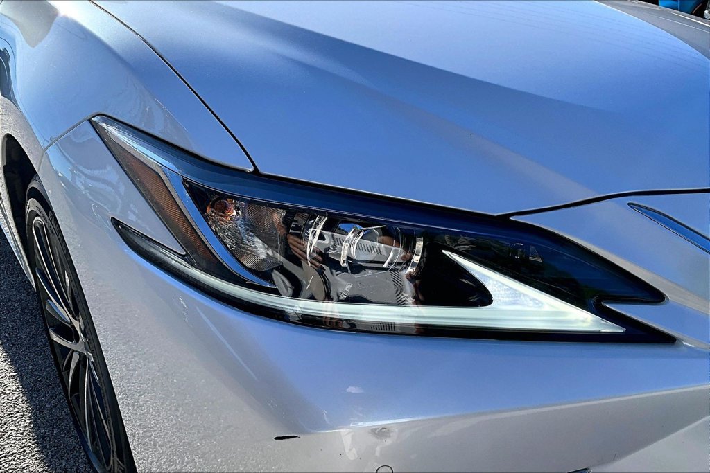 Used 2024 Lexus ES 350 w/ Premium Package FWD image 38