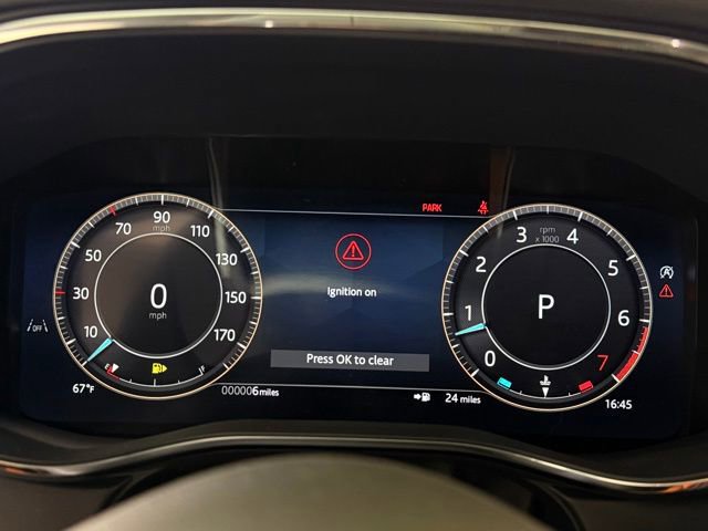 Certified 2026 Jaguar F-PACE R-Dynamic S image 32