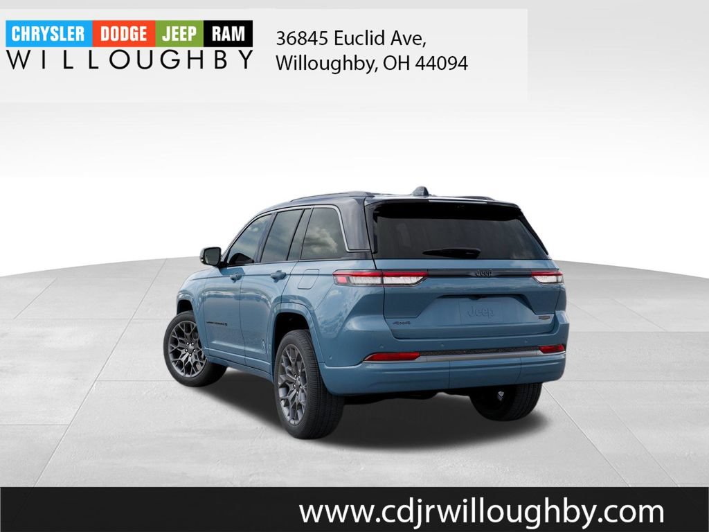 New 2026 Jeep Grand Cherokee Summit w/ Obsidian Package AWD/4WD image 3