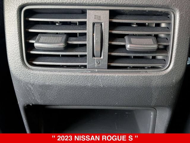 Used 2023 Nissan Rogue S AWD/4WD image 29