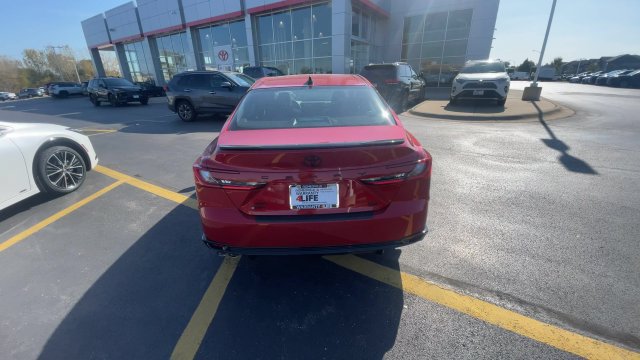 New 2026 Toyota Camry Hybrid AWD/4WD image 9