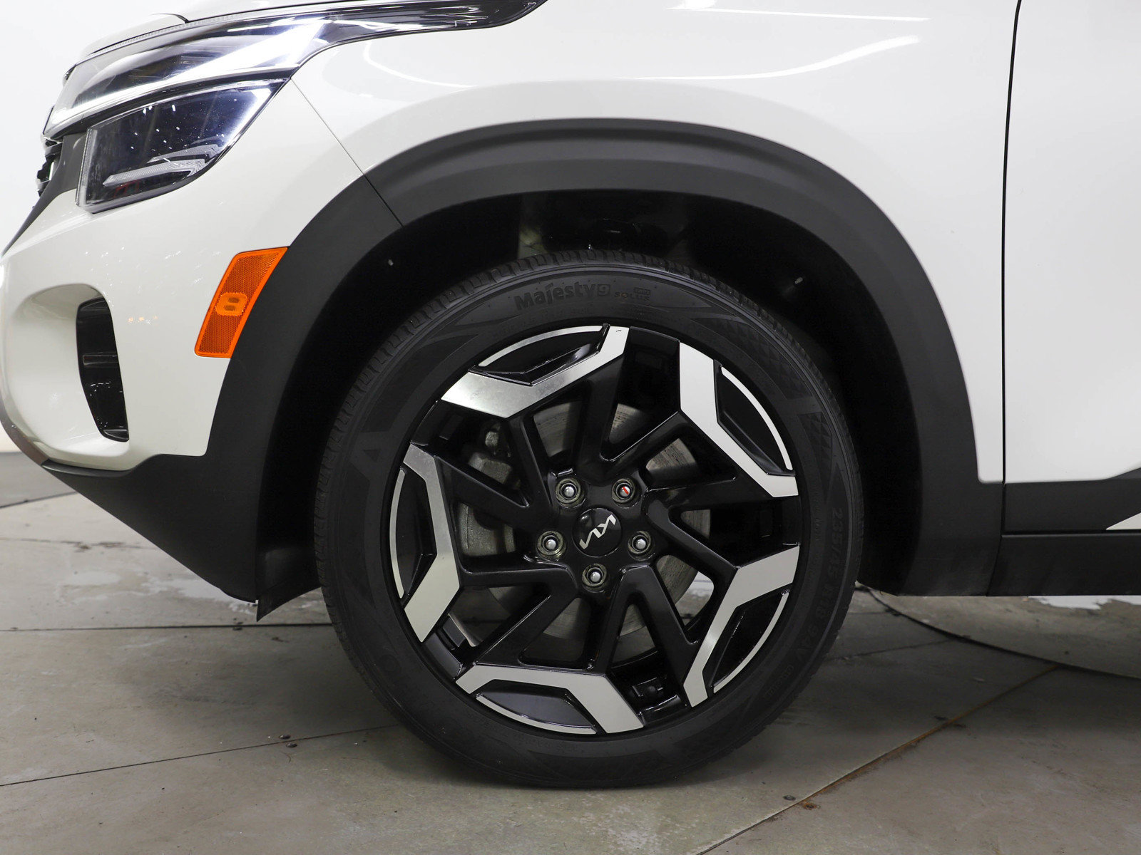 Used 2024 Kia Seltos SX AWD/4WD image 27