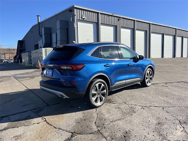 Used 2023 Ford Escape Platinum w/ Premium Technology Package image 3