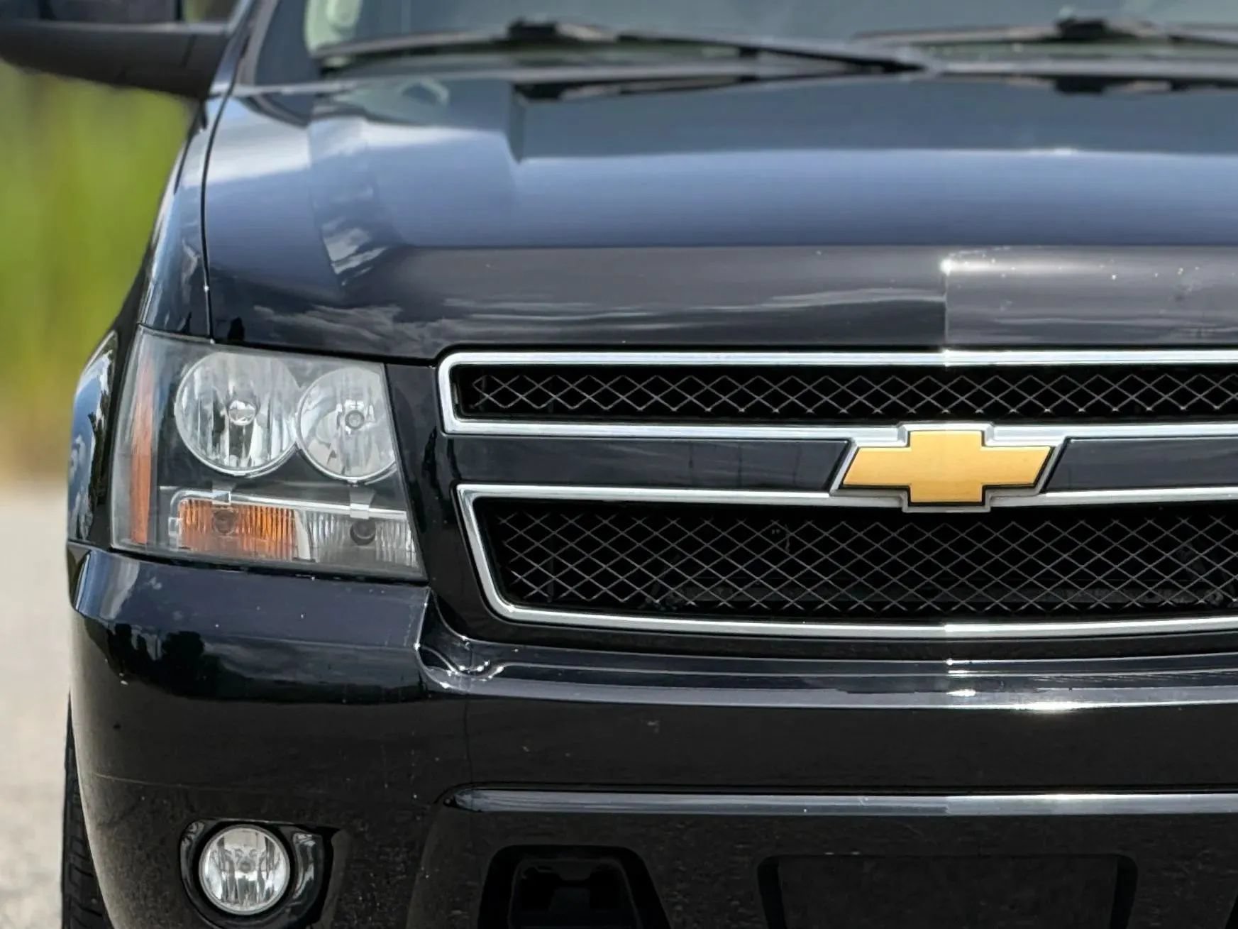 Used 2014 Chevrolet Suburban LT RWD image 11