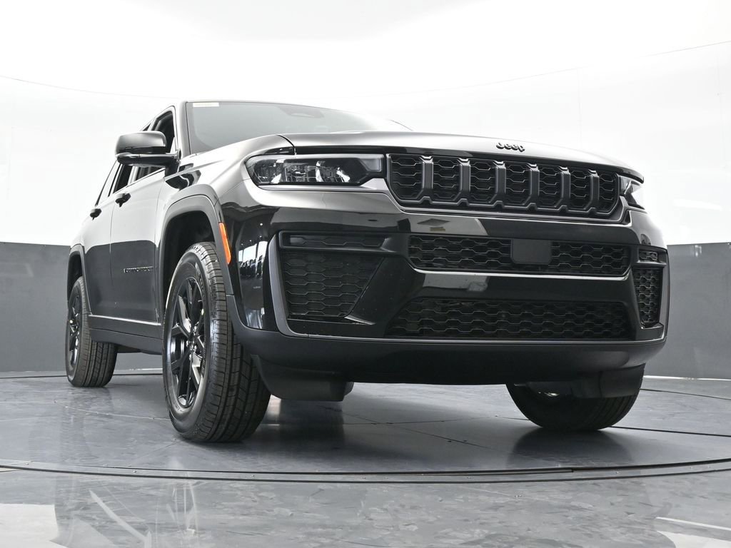New 2026 Jeep Grand Cherokee Altitude RWD image 57