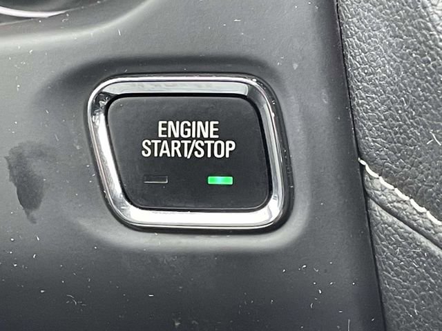 Used 2023 GMC Acadia SLT image 28