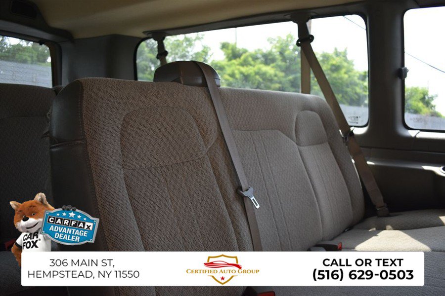 Used 2023 Chevrolet Express 3500 LT RWD image 25