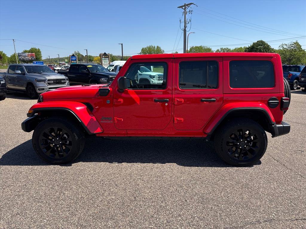 Used 2025 Jeep Wrangler Sahara 4xe w/ Safety Group AWD/4WD image 2