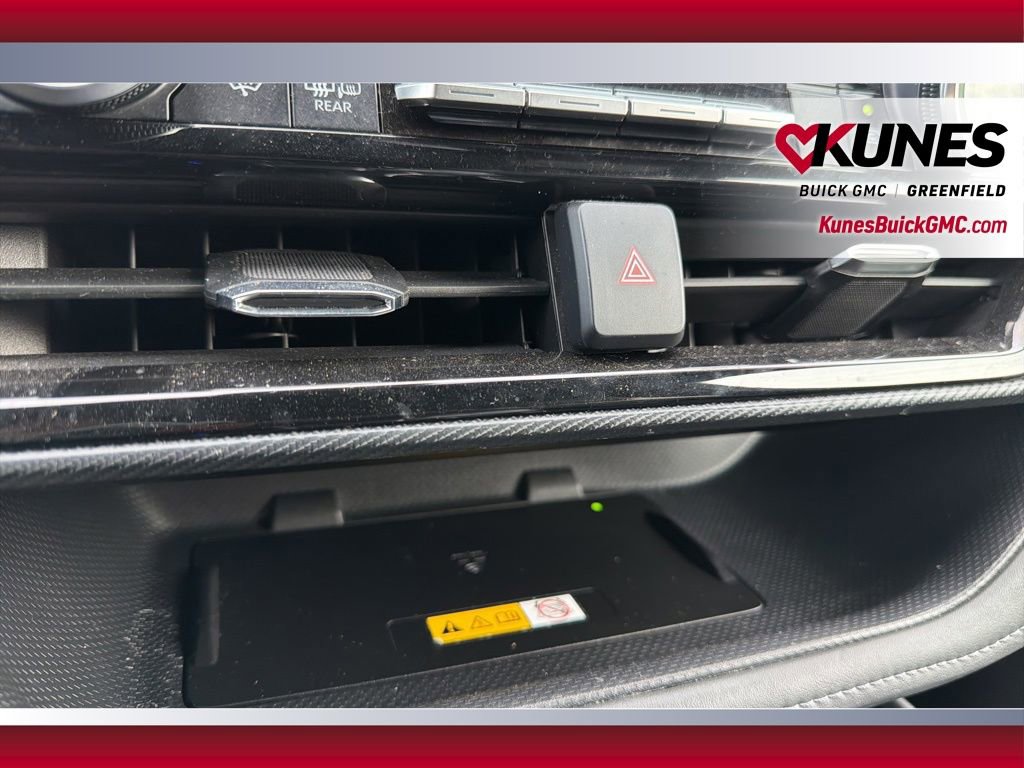 Used 2024 Toyota Highlander XSE image 30