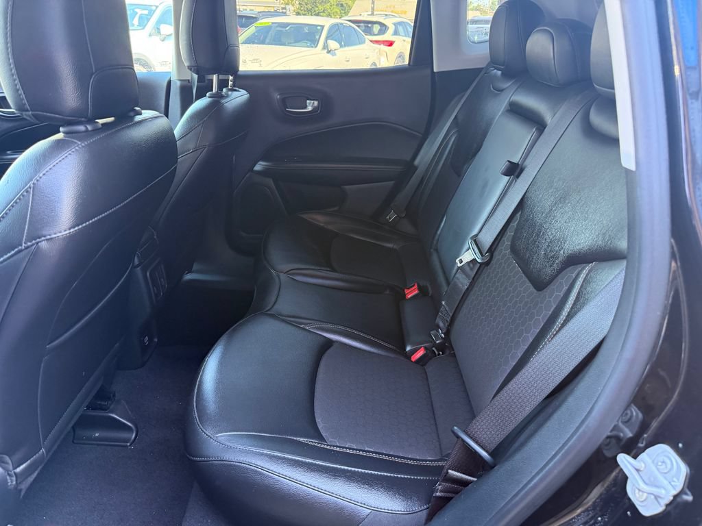 Used 2021 Jeep Compass Latitude FWD image 15