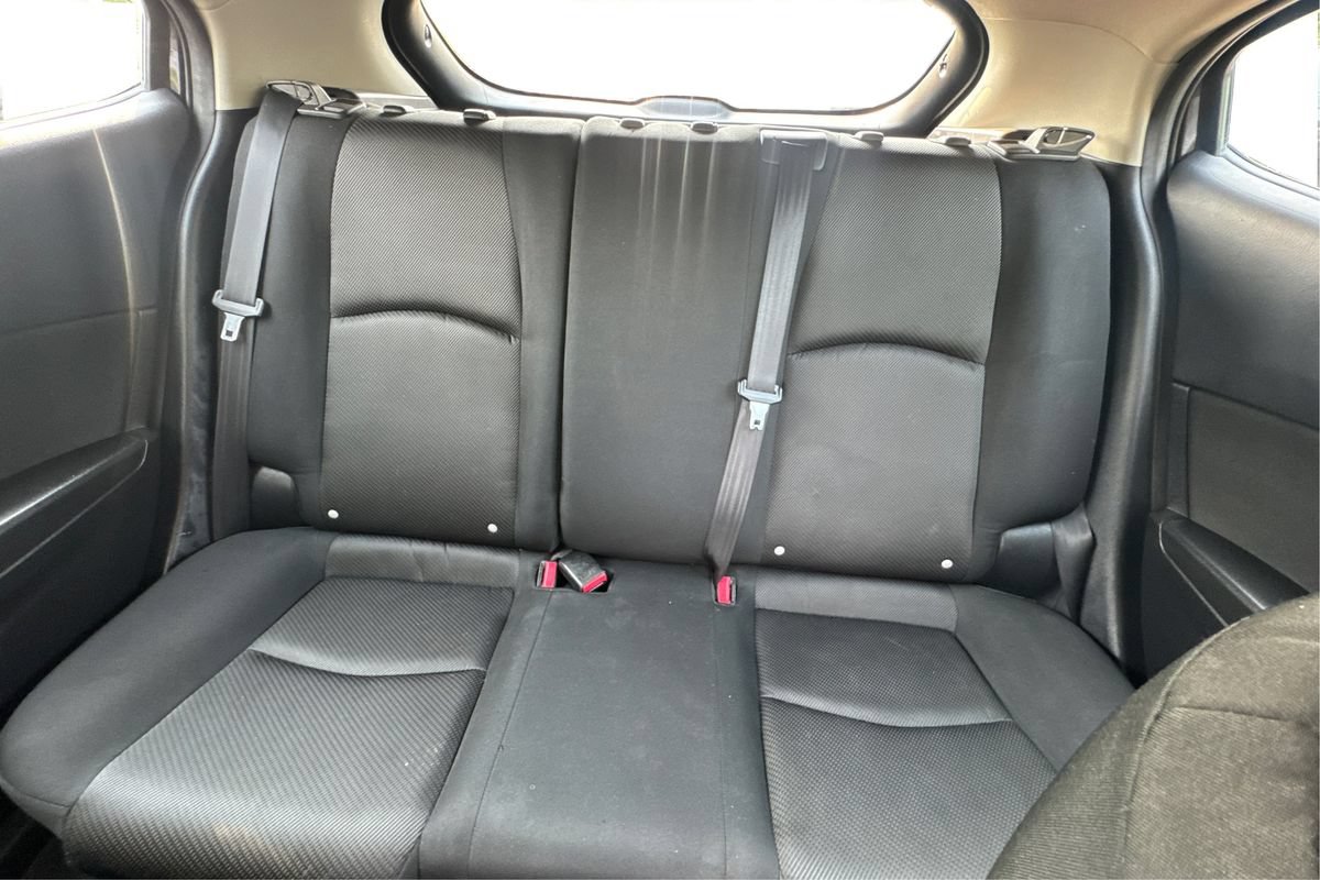 Used 2018 MAZDA MAZDA3 Sport FWD image 13