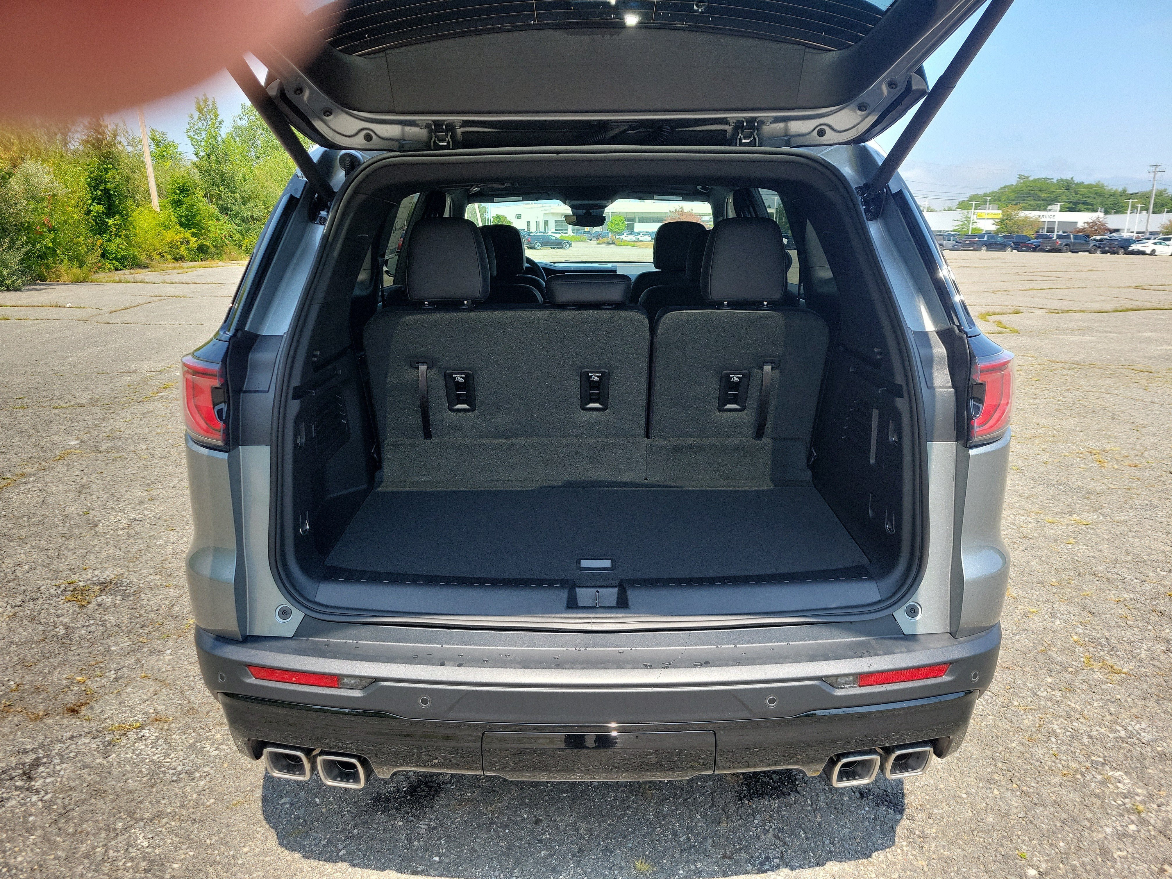 New 2026 GMC Acadia Elevation w/ Black Edition AWD/4WD image 16