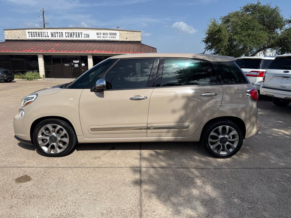 Used 2014 FIAT 500L Lounge FWD image 4