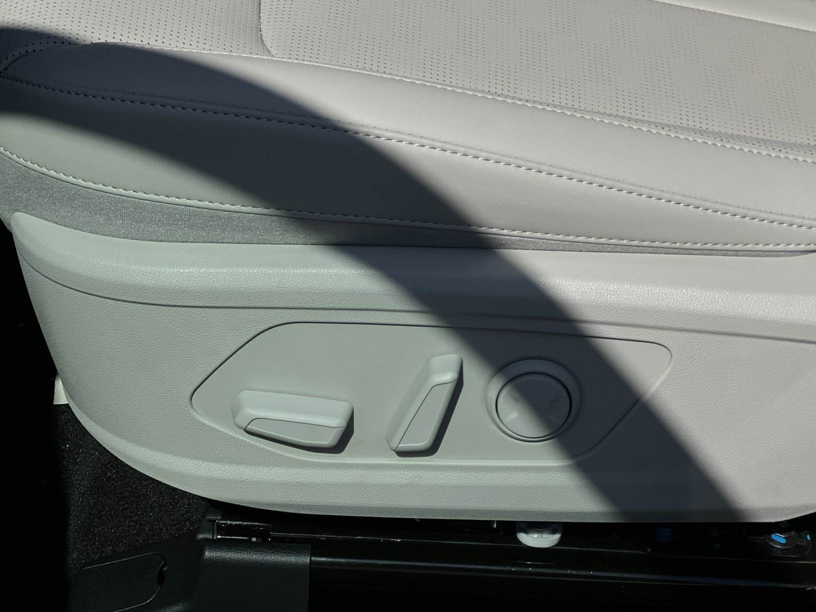 New 2026 Kia Sorento S w/ S Panoramic Sunroof Package FWD image 19