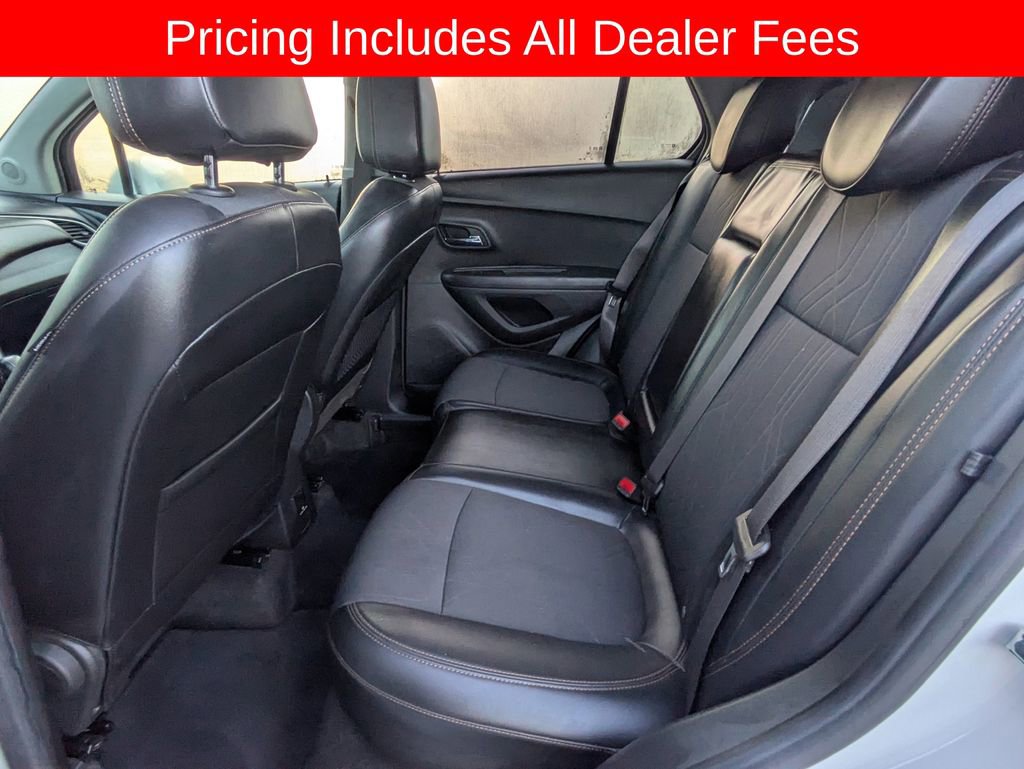Used 2019 Chevrolet Trax LT w/ LT Convenience Package AWD/4WD image 14