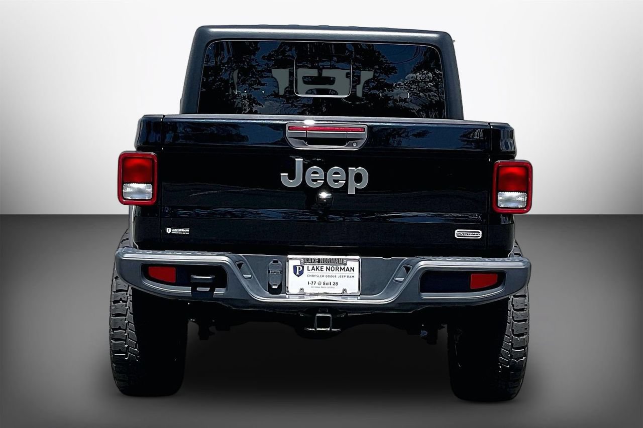 Used 2023 Jeep Gladiator Overland AWD/4WD image 7