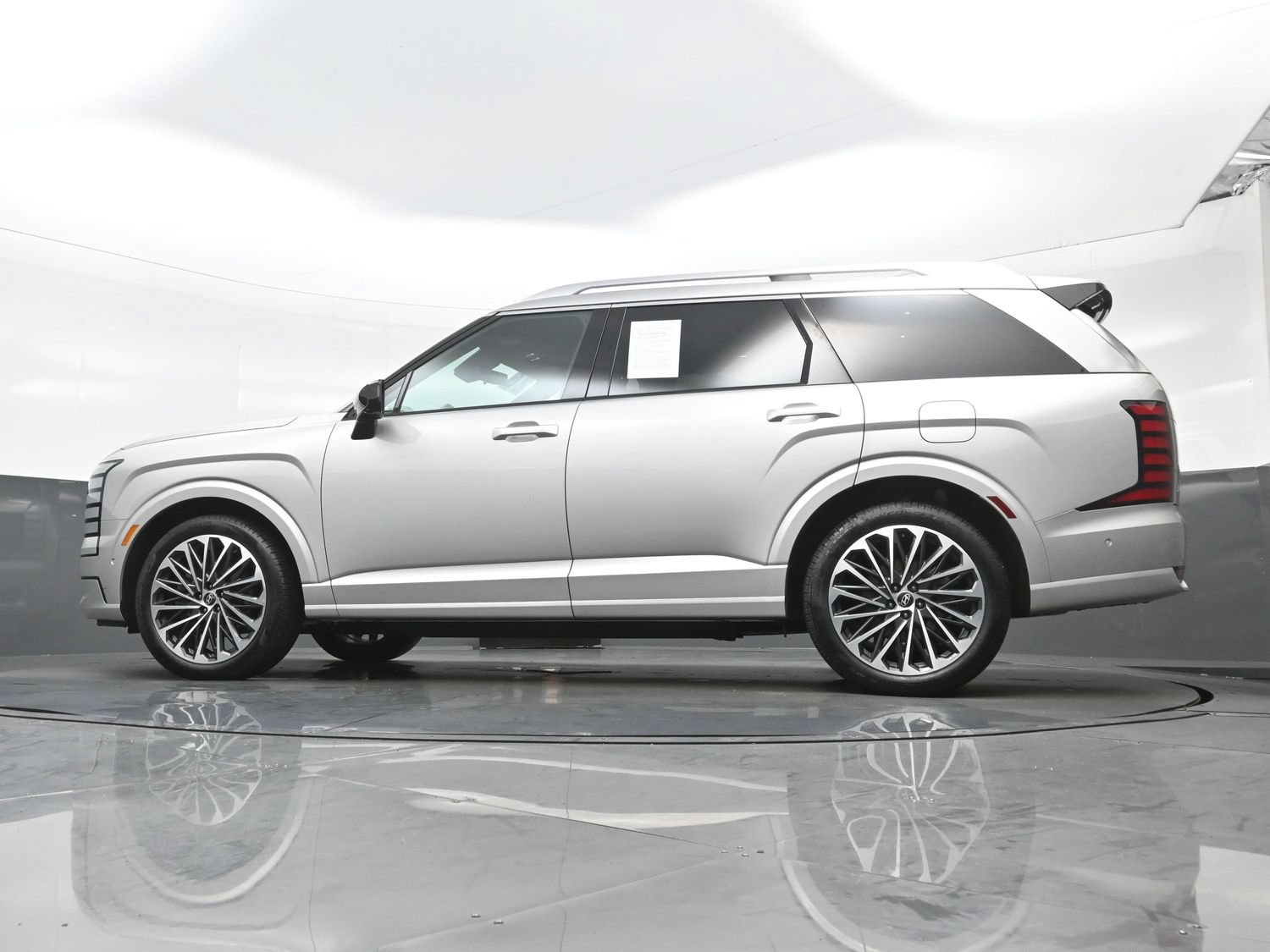 Used 2026 Hyundai Palisade Calligraphy AWD/4WD image 32