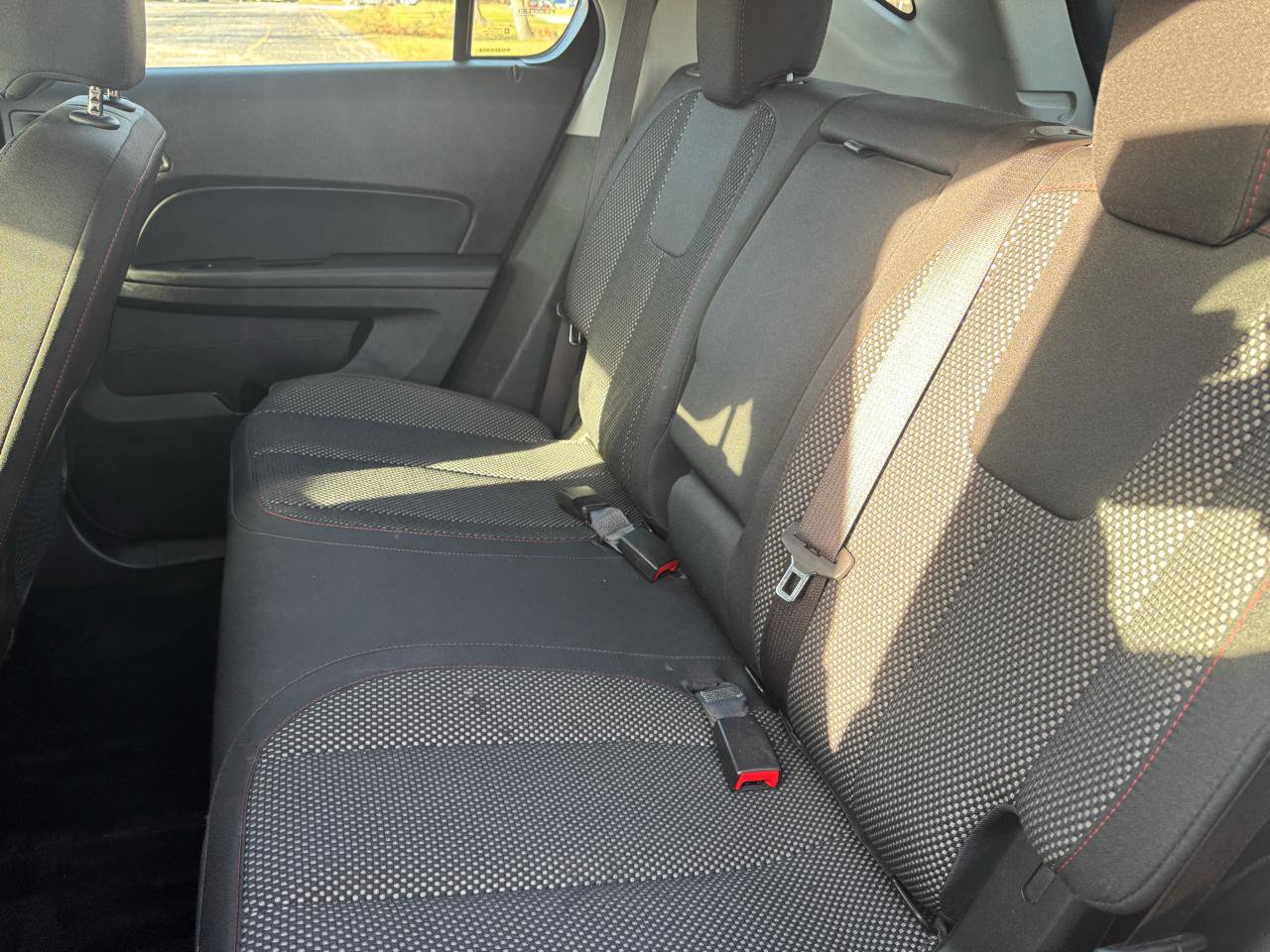 Used 2017 Chevrolet Equinox LS FWD image 36