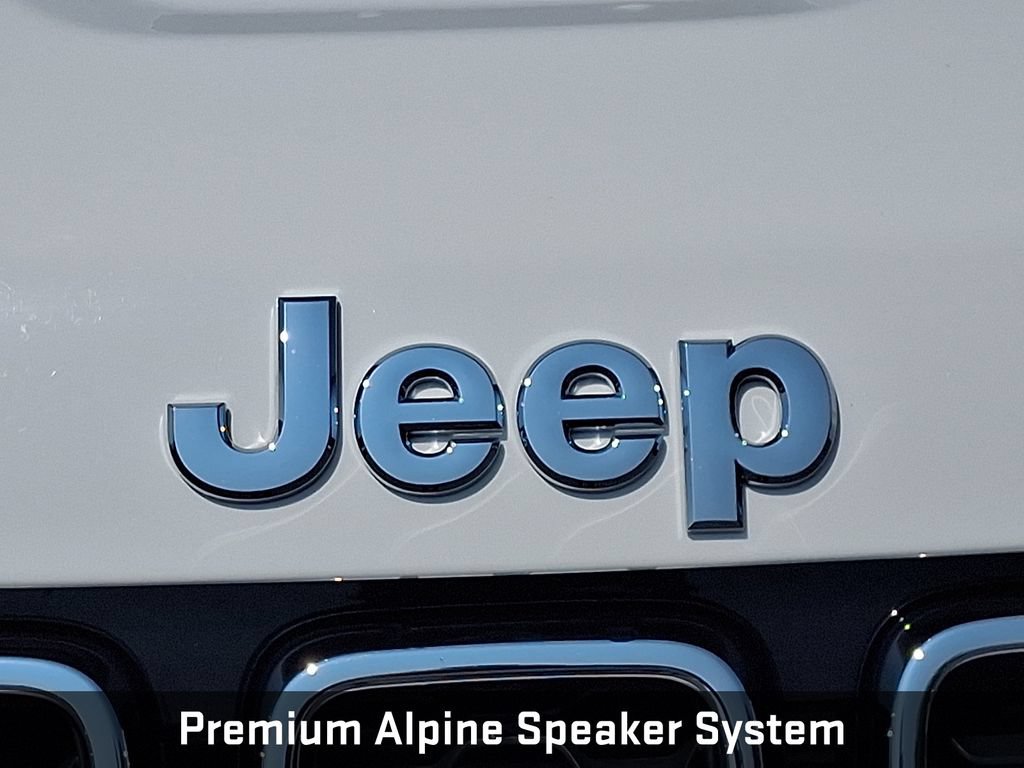Used 2021 Jeep Grand Cherokee Limited w/ Sun & Sound Group AWD/4WD image 23