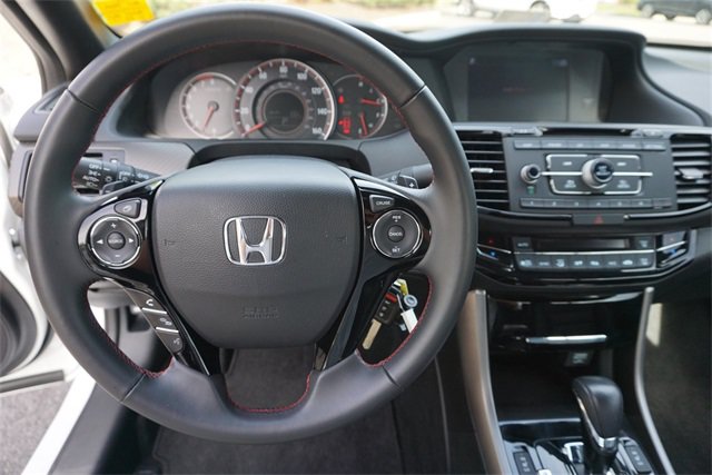 Used 2017 Honda Accord Sport Special Edition image 8