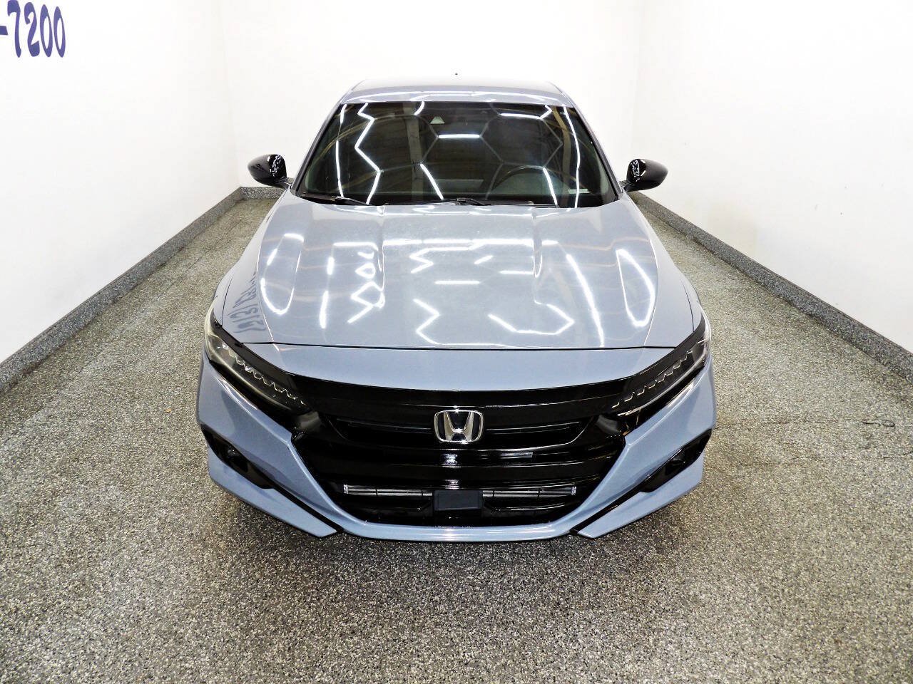 Used 2022 Honda Accord Sport image 2