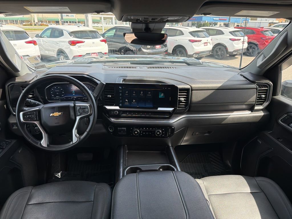 Used 2024 Chevrolet Silverado 3500 LTZ w/ LTZ Plus Package image 23