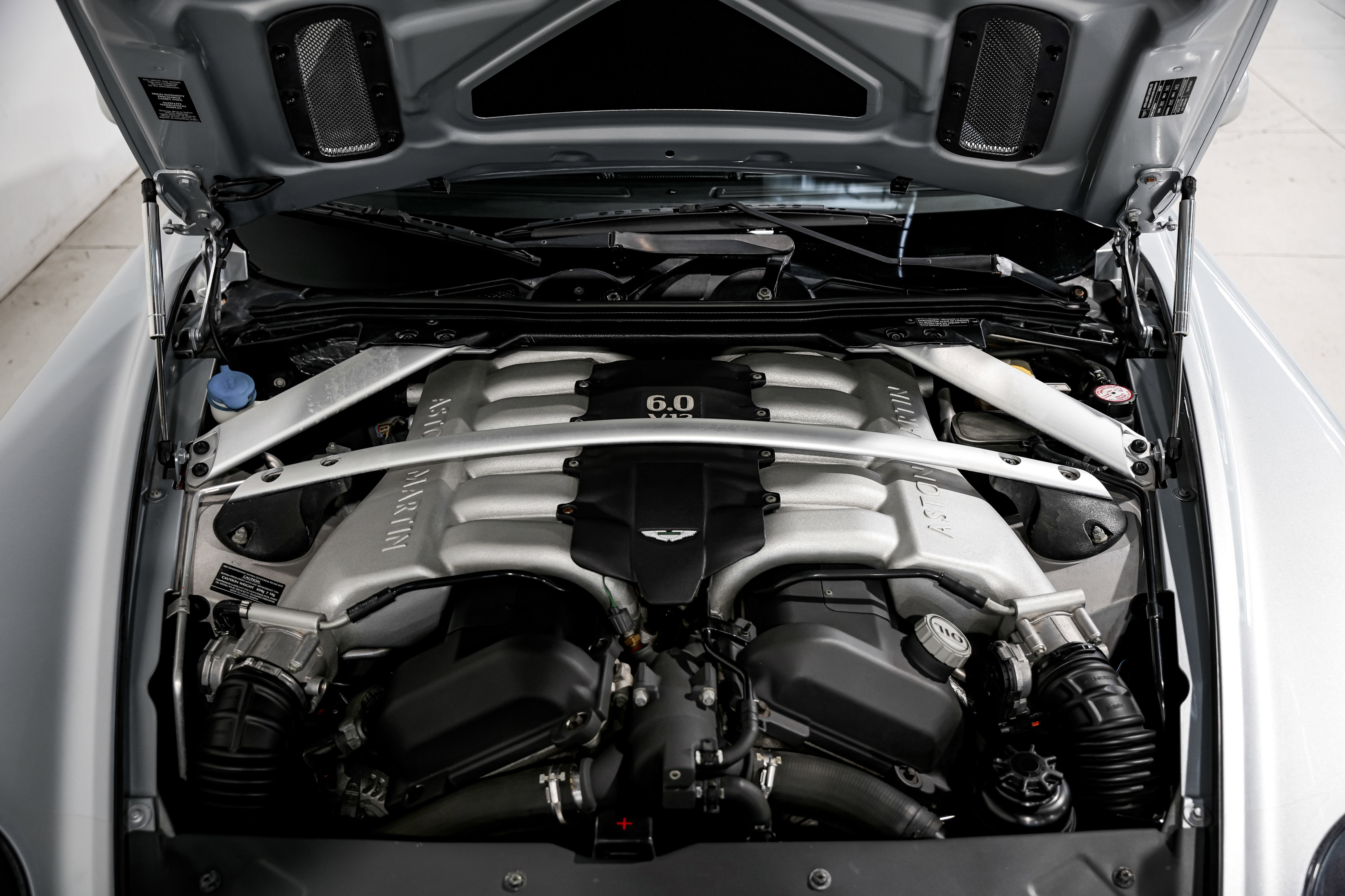 Used 2007 Aston Martin DB9 Volante image 34