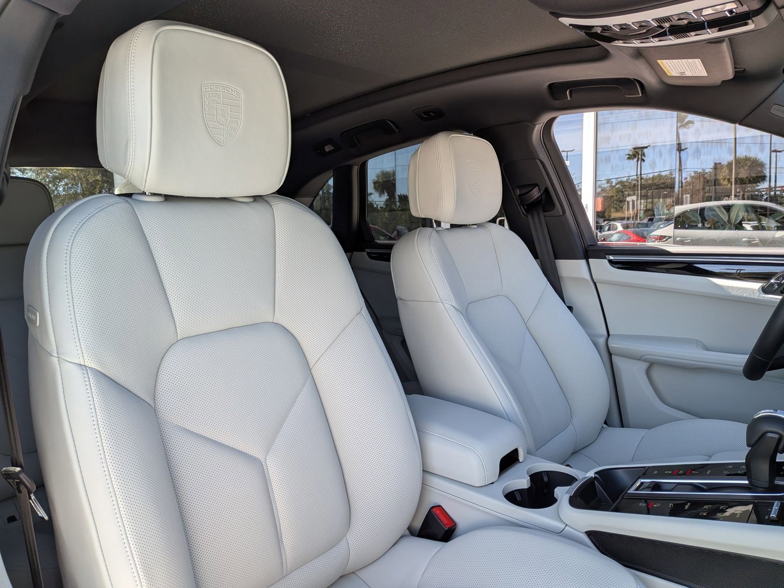 New 2026 Porsche Macan S image 25