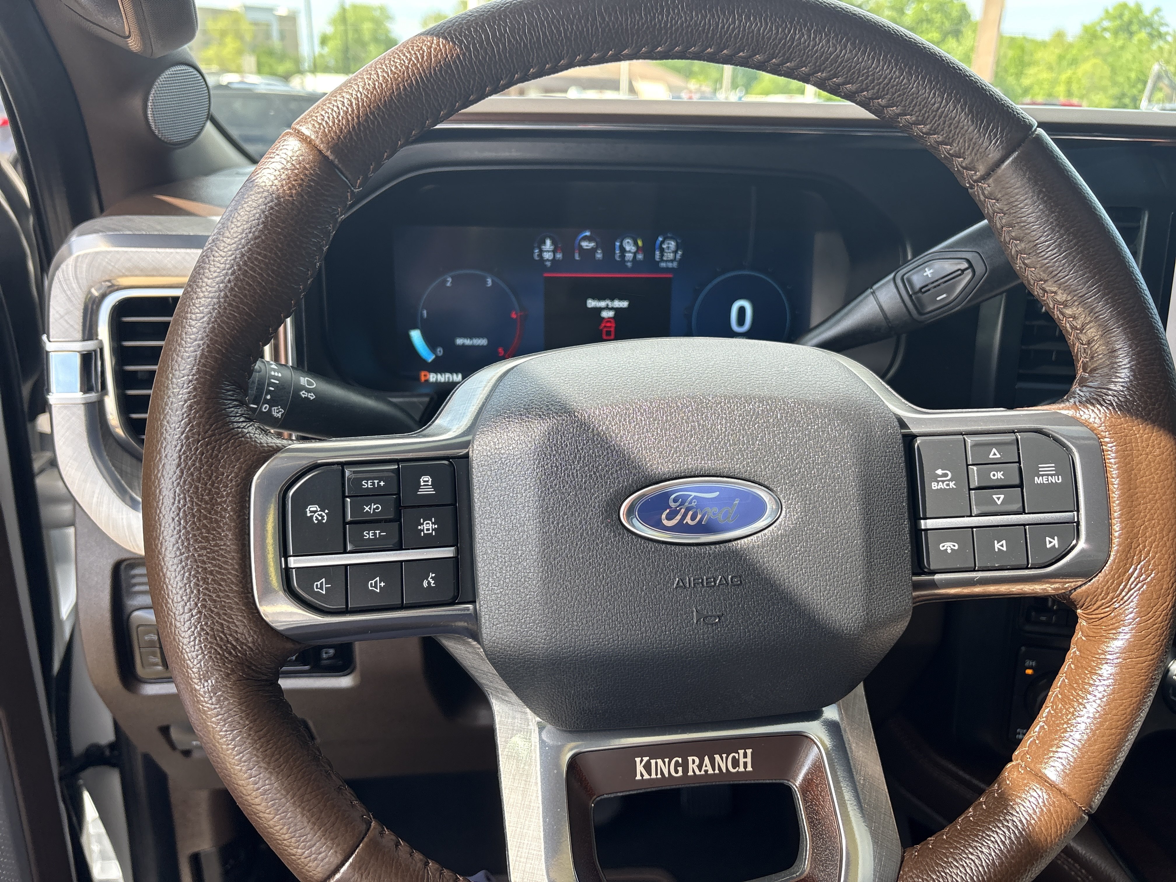 Used 2025 Ford F250 King Ranch w/ FX4 Off-Road Package AWD/4WD image 15